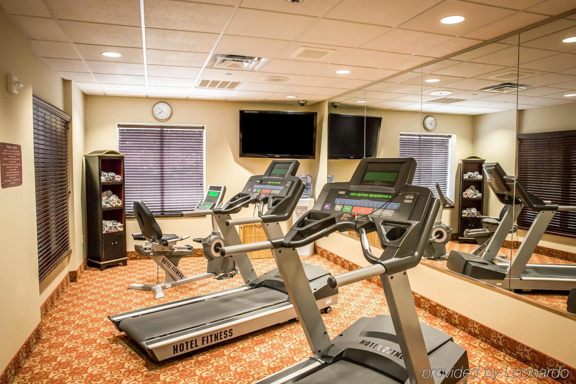 Holiday Inn Express & Suites Clear Spring By Ihg Екстер'єр фото